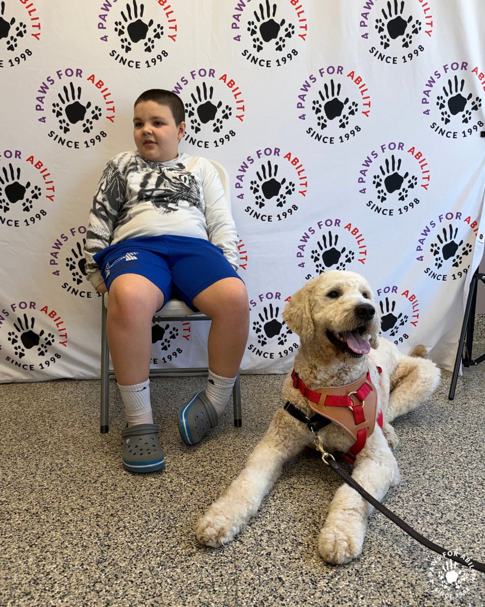 4PawsForAbility's tweet photo. The Outer Space Class has officially met their service dog partners and is graduating Friday, October 16th. 🌓 The Outer Space Class is sponsored by PVS Plastics Technology Corp. https://t.co/d2r36t9tf5