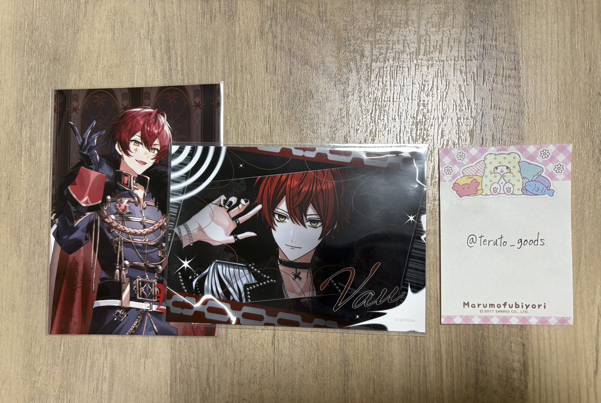 teruto_goods's tweet photo. @_Oo_achan_oO_ ご連絡ありがとうございます！
当方ファミマブロマイドしか所持していないのですがよろしければどちらかと24ハロウィンコースターと色紙で2:2の交換は可能でしょうか？ https://t.co/fGiiztcJA5