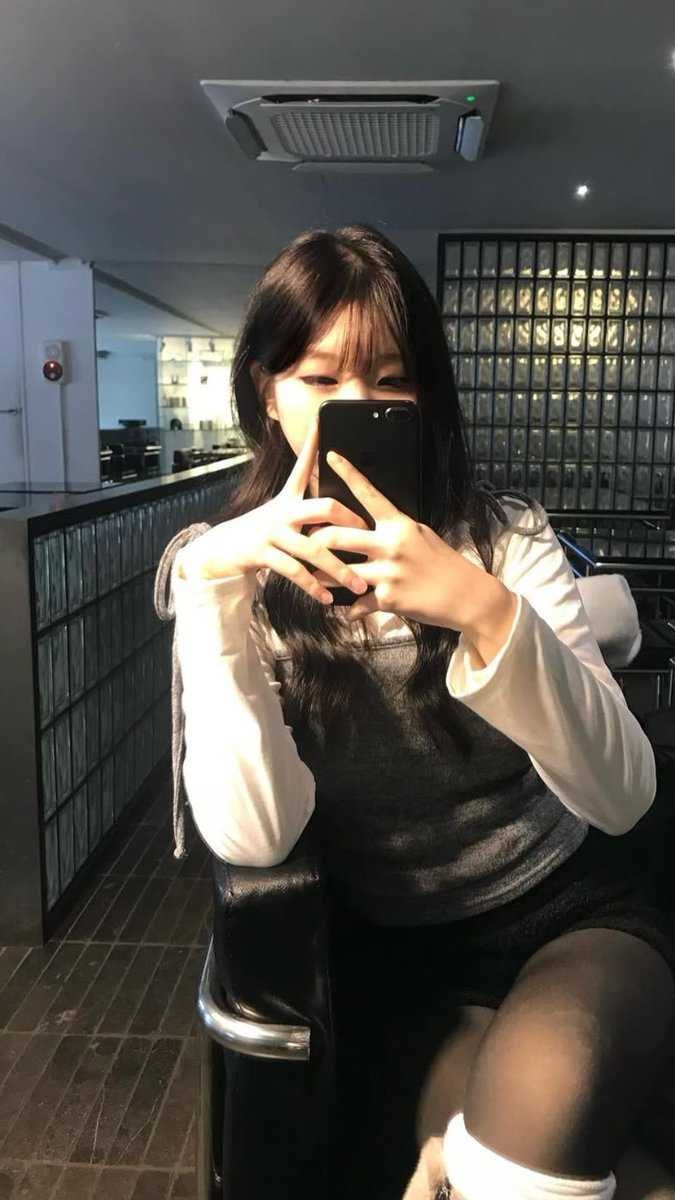 Sleppyel7's tweet photo. #지인능욕 #지인박제 #능욕 #박제
09 이소희 https://t.co/R69qsnIBBM