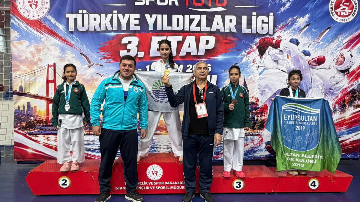 sariyermipgin's tweet photo. Öğrencimiz Çağla Deniz Türkiye Yıldızlar ligi Karate müsabakasında  İstanbul şampiyonu olmuştur. 
Tebrik eder başarılarının devamını dileriz.

@Sariyer_MEM https://t.co/4Pb3Q3ipAh