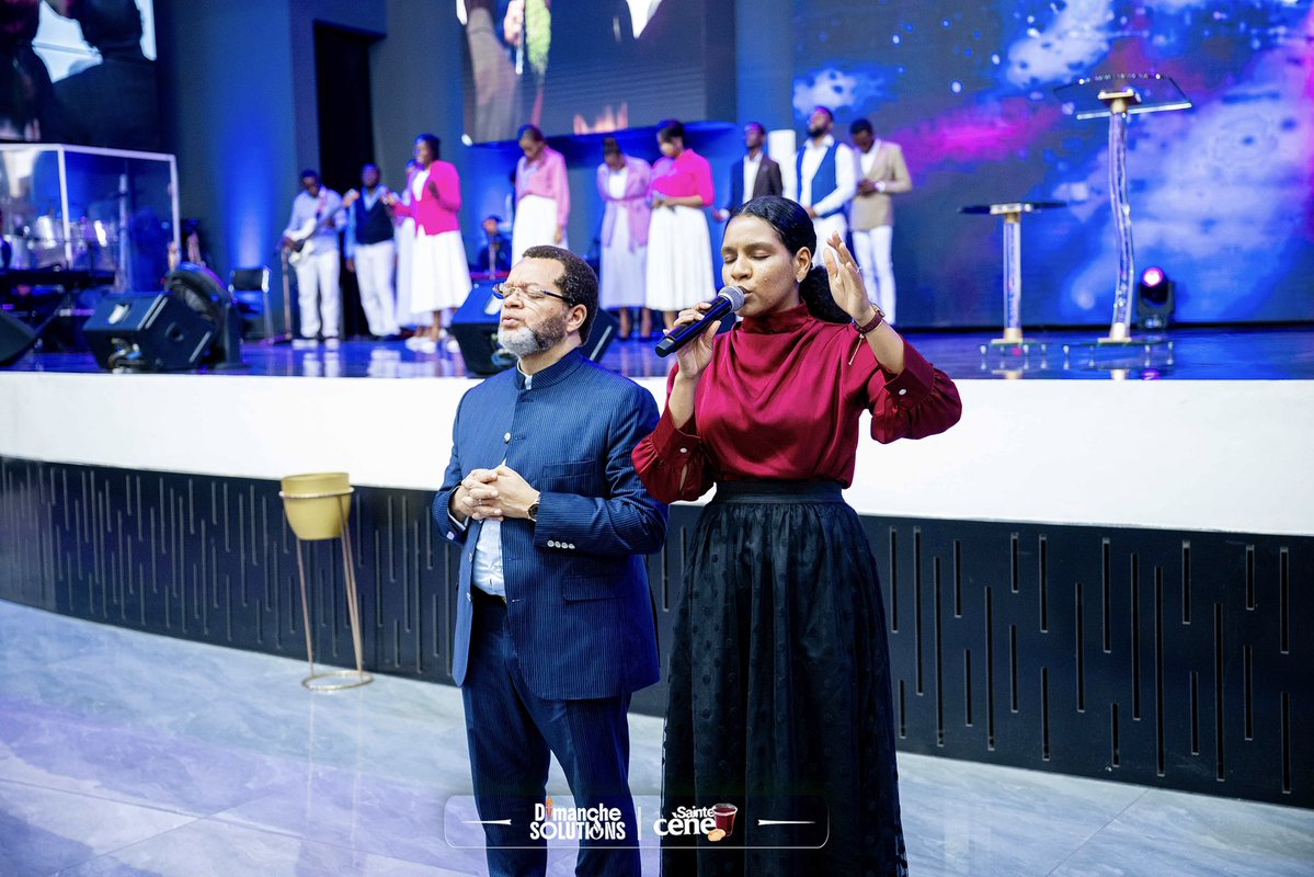 CompassionCrefm's tweet photo. DIMANCHE SOLUTIONS 🔥
LE DIEU DES CAS TRÈS COMPLIQUÉS 
🎤 Ps Marcello TUNASI

1/3

🔗 Lien du culte : https://t.co/FWXziEC5nD

Soyez bénis https://t.co/r8uRyPjjFg