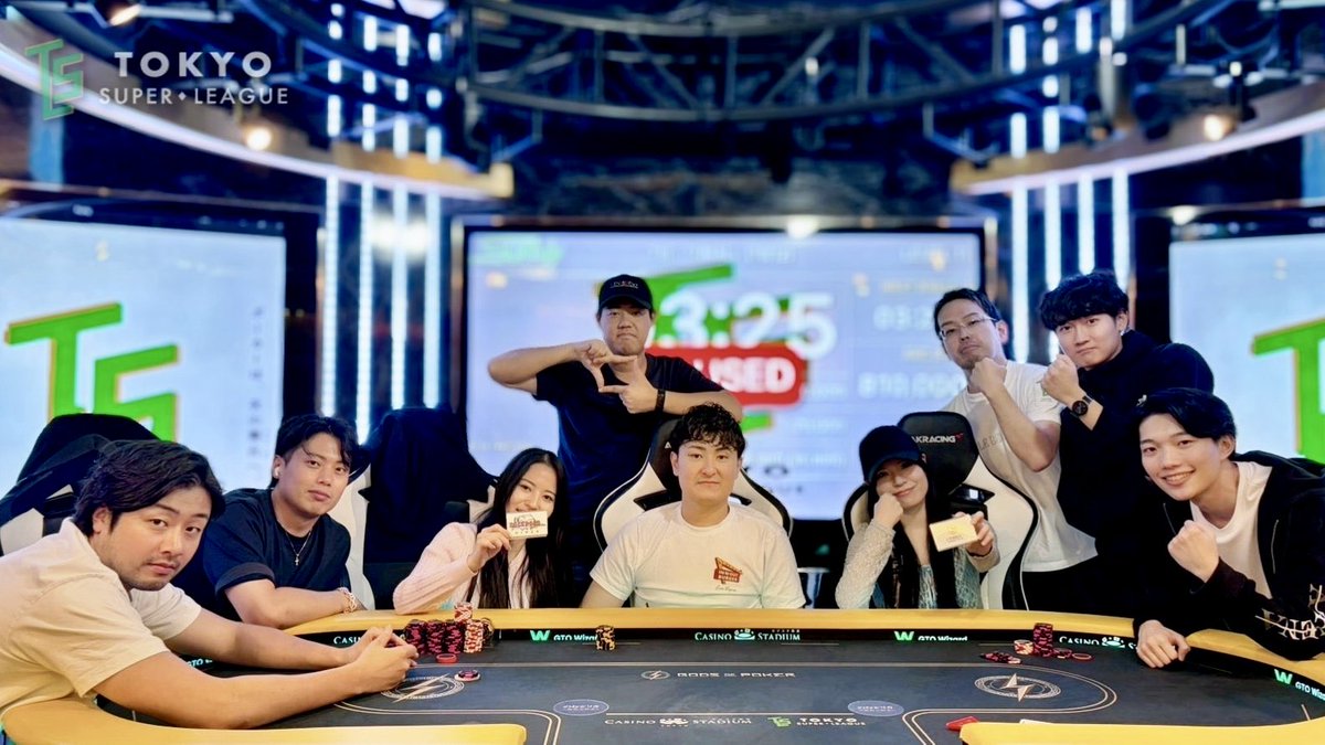 Narakazu114's tweet photo. ワイルドカード出身で準優勝！
あちいぃ🔥
ナイスチーム！
@athena_poker https://t.co/U75agLaaqP