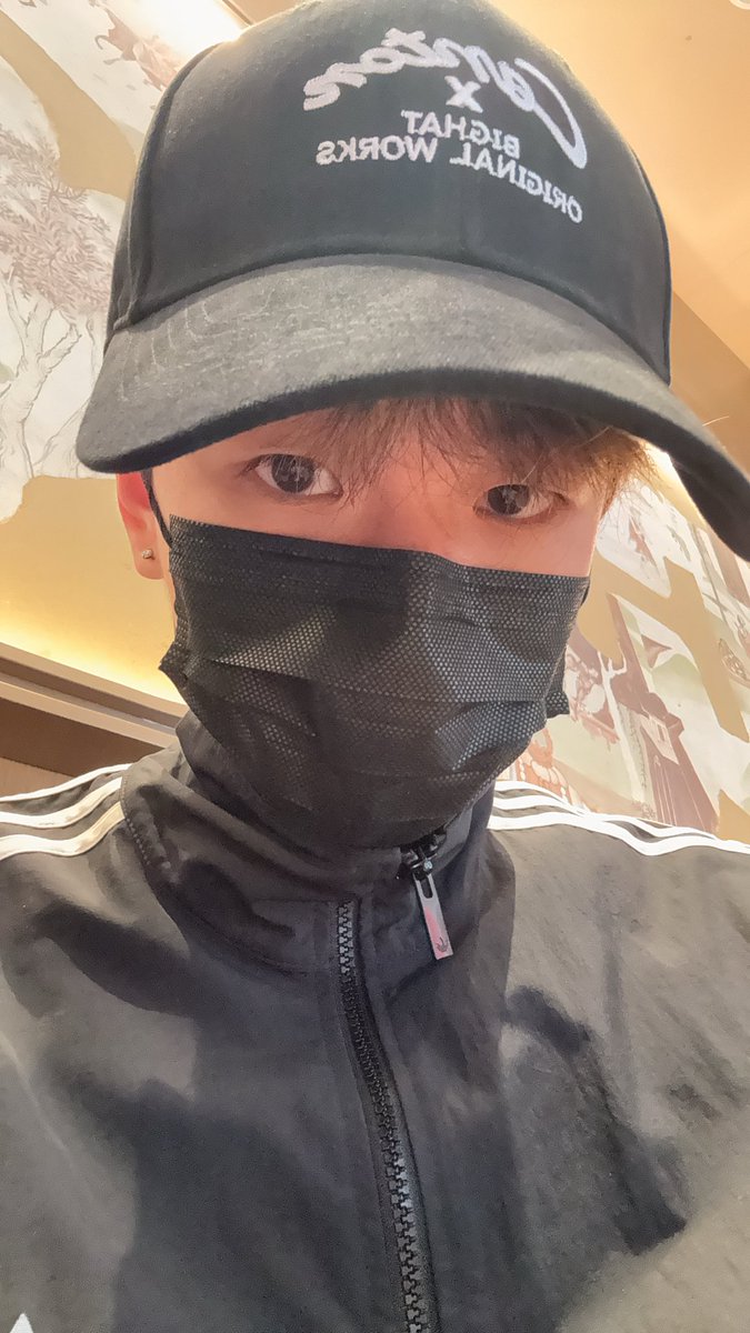 Junningimla's tweet photo. 我想我疯了 #直男 #男大 https://t.co/Qw4pYXRt5l
