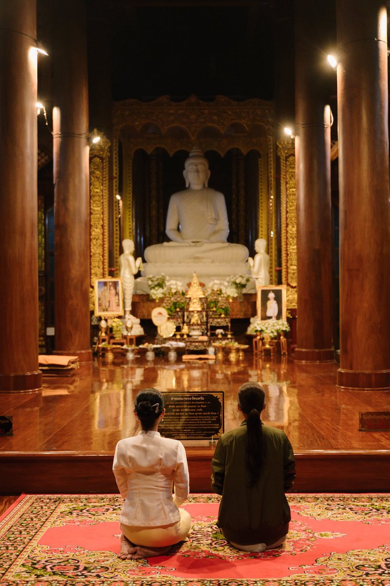 iampla_p's tweet photo. ยกให้ซีนนี้เป็นซีน Best of EP6 นี้เลย เป็นครั้งแรกที่ตั้งแต่ดูมาที่รู้สึกว่าแม่ครูบุหลันมีความสุขและยิ้มออกมาอย่างมีความสุขจริงๆสักที และเป็นครั้งแรกที่รู้สึกว่าหมวดภีมรักแม่ครูบุหลันจริงๆไม่ใช่เพียงเสน่หาอย่างเดียว พี่บิ๊นท์กับปุยนุ่นส่งอารมณ์กันเก่งมาก มันแบบ อื้ม พูดไม่ออกอ่ะ แต่ขอบคุณมากเลยนะทำให้รู้สึกได้เลยว่าหมวดภีมกับแม่ครูบุหลันรักกันมากจริงๆ

KHOM KHLANG EP6
#ข่มขลังตอนที่6