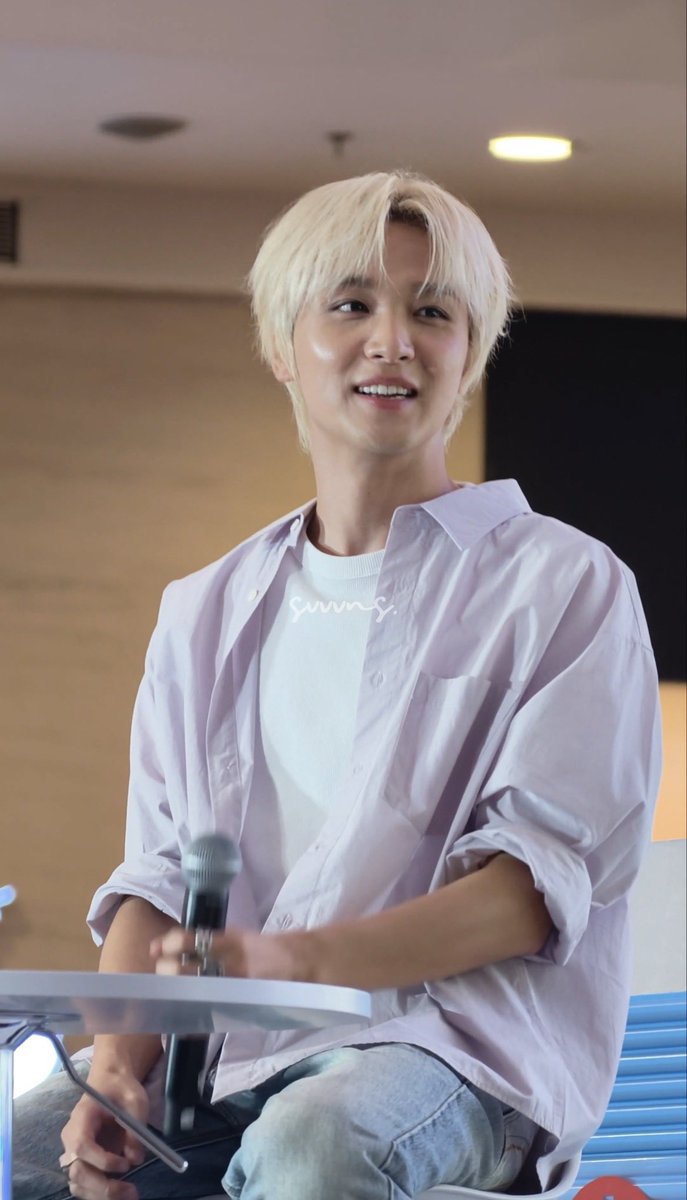im_themiddle's tweet photo. haechan smile is my world🤍🐻
#HAECHAN #해찬 https://t.co/EtsRibGC8T