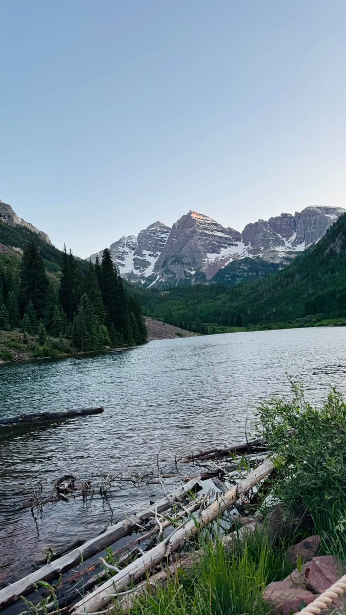 Kaitlin101o's tweet photo. Colorado offers unique charm and stunning scenery in every season, making it a great place to take perfect photos. Here are some photos I’ve taken. https://t.co/Q4w3zUAFWL