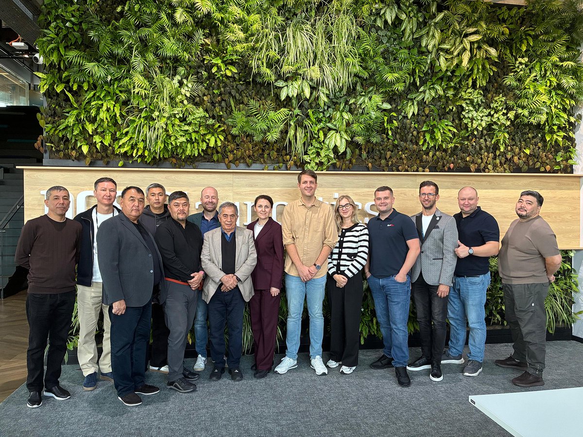 MedRxInc's tweet photo. What a privilege to visit our production facility @dgsdiagnostics alongside our valued distribution partners from Lithuania and Kazakhstan, as well as our new partners from Armenia and Kyrgyzstan! 🌍
Thank you, Alexander, from @bernafon & Karol from DGS
#Synergy #MedRx #Bernafon https://t.co/0umaIRwNQM