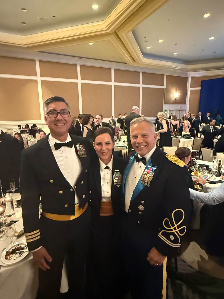 tspooky's tweet photo. Had an amazing time attending the 251st @USNavy Birthday Ball in Washington DC this past Saturday!
It was wonderful to see Acting SecNav @HungCao_VA who delivered the inspiring key note speech...
Happy Birthday US Navy! https://t.co/aWQcmqTktO