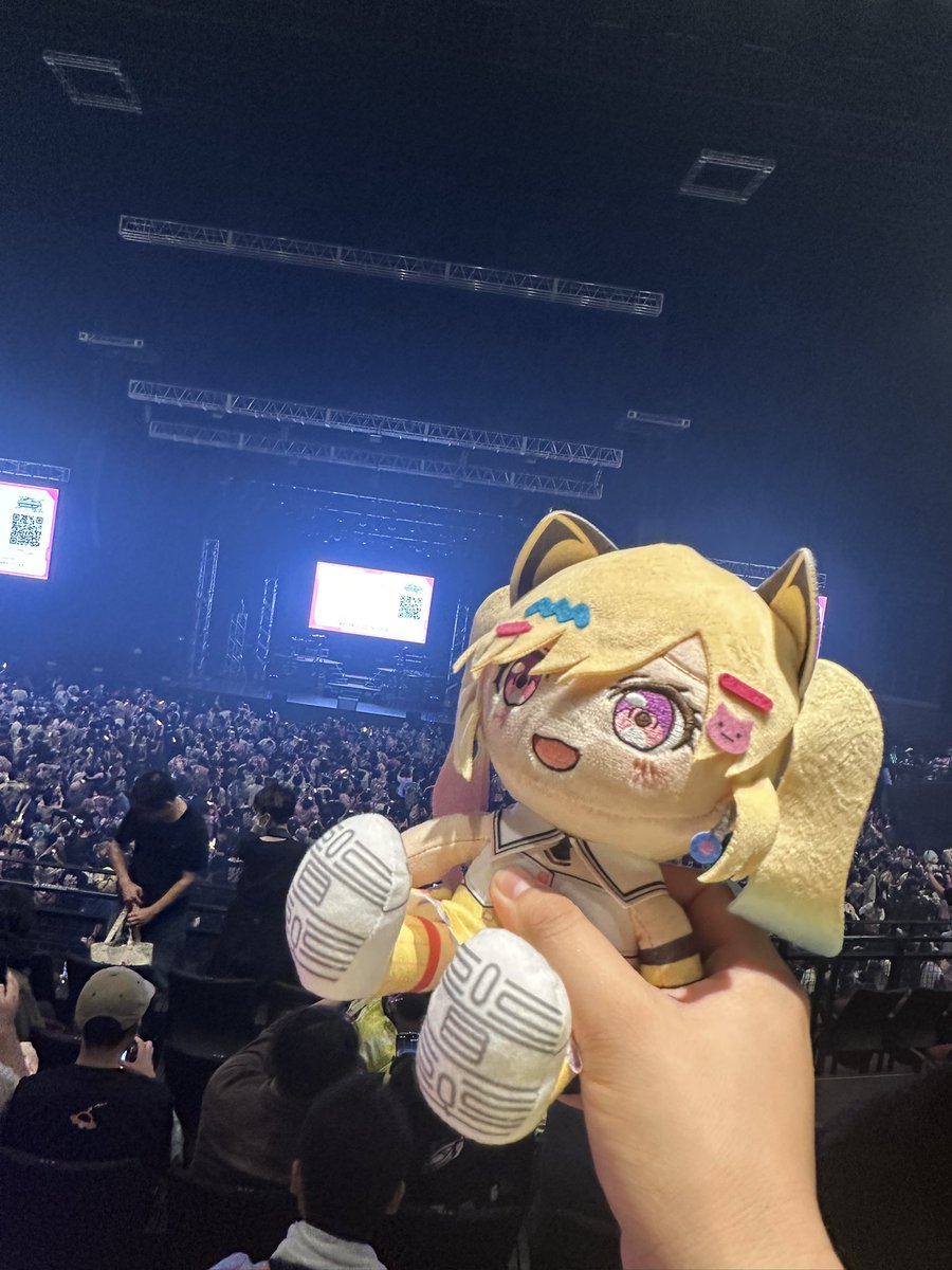 Lemon041486's tweet photo. 現状今年最後のバンドリ現場でした！
3バンドのセトリが神で行けて良かった!バンドリ最高👍
3日間身体を酷使したので明日以降筋肉痛間違いなしやw
エンカした方々と連番者ありがとうございました！そしてお疲れ様です！
またどこかの現場で(･ω･)ﾉｼ https://t.co/LkseJqJieW