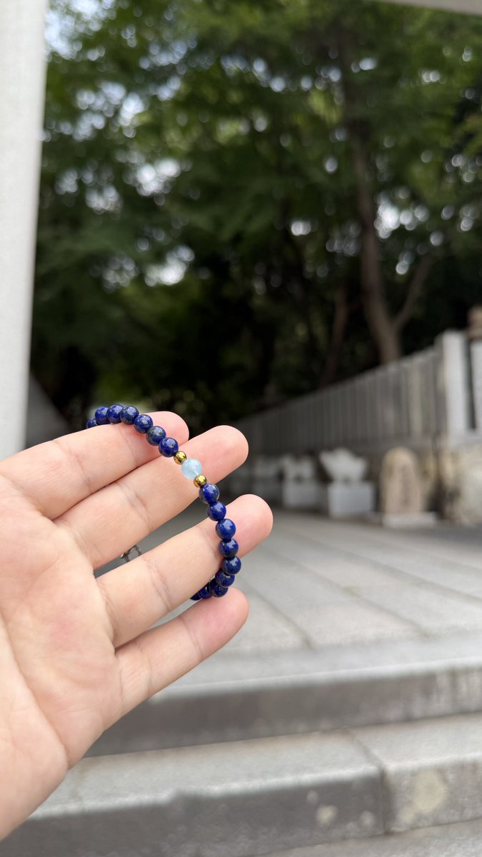 ryou_healing's tweet photo. 青色には、心を落ち着かせたり、冷静な気持ちを取り戻したりするイメージがあります。

・焦る気持ちを落ち着かせたい
・冷静に物事を考えたい
・自分らしい判断をしたい
・気持ちをリセットして前に進みたい

そんなときは、青色を身近に取り入れてみて下さい☺️ https://t.co/07EDxAfsyK