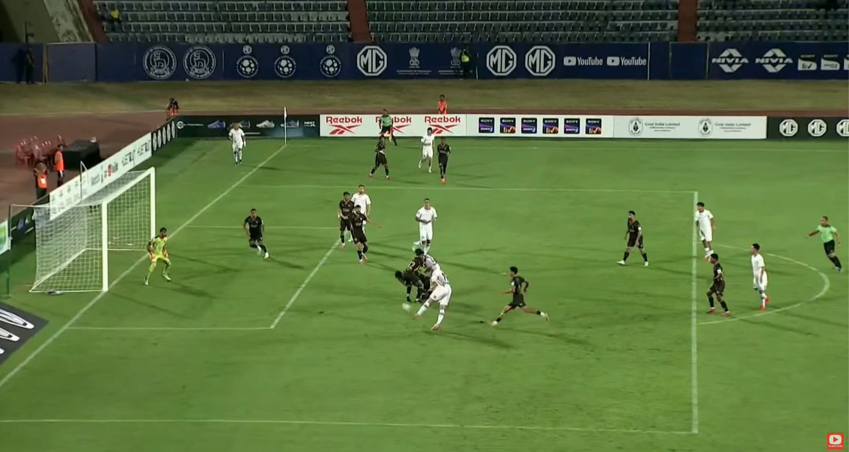 PitchandCourtHQ's tweet photo. SO CLOSE! ๐คฏ The crossbar comes to the rescue!
Track live scores: https://t.co/zgLnEXDkBj
#NEUFCMBSG #ISL #NEUFC #MBSG #JoyMohunBagan #HighlandBrigade #LetsFootball https://t.co/EuVmwOXVTu