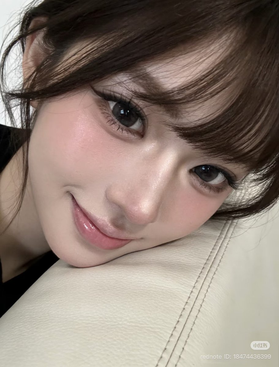 8_rivi's tweet photo. この冬このメイクしたいт  ̫ т🩶
上品な低彩度よすぎるт  ̫ т🩶 https://t.co/is6zGhDb2g