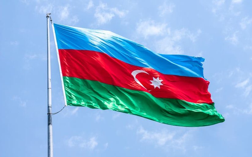 TURK_Hazall's tweet photo. Azerbaycan Devlet Televizyonu:

"Devlet, milli kimliğimize Arap-Fars değerleri katmaya yönelik her türlü girişimin önüne geçecektir.

Bizim kendi milli değerlerimiz var." https://t.co/UUC851Tauj