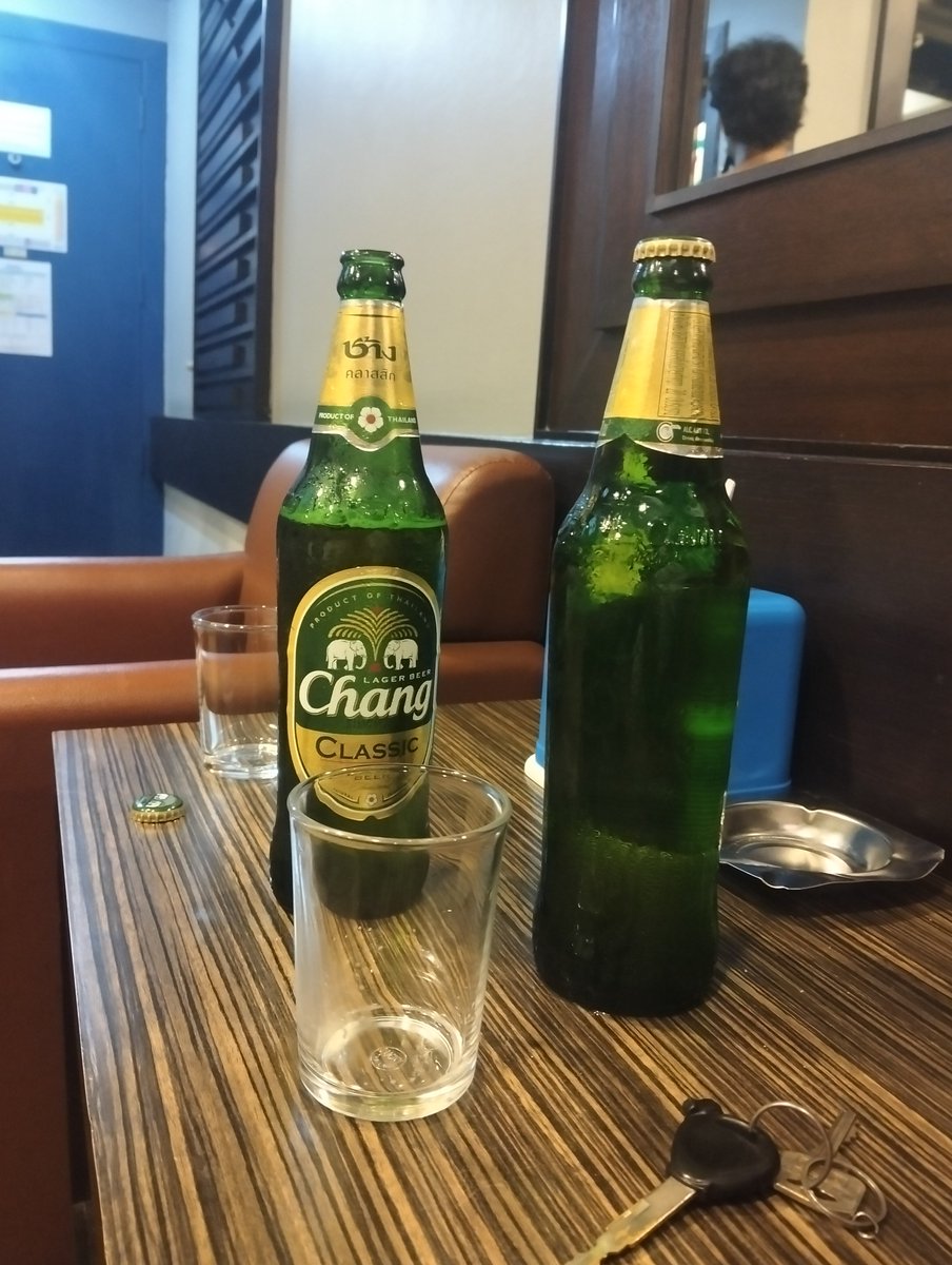 kannikakaev3's tweet photo. เปิดห้องกินเบียร์ มีใครให้มากกว่านี้ป่ะ🍺🫰 #สาย4 https://t.co/Y3ndFwnZ6F
