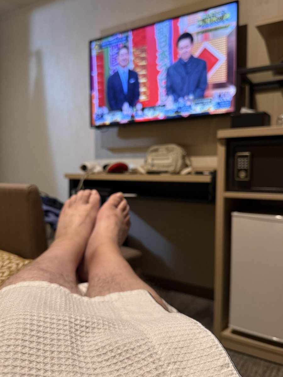 rex_w7's tweet photo. 新日本プロレス
始まったぞー🌺
中学の頃、けんちゃんにバックドロップされて窓ガラス割ったの思い出す😆 https://t.co/3yAhuShclk
