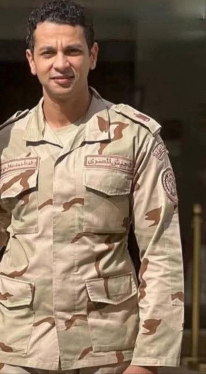 TamerBadawy8's tweet photo. لما يستشهد من عندنا العقيد " احمد سمير عبد الوهاب والمقدم أحمد عادل 
من كام شهر ع الحدود الجنوبيه للبلاد ف مواجهه م مليشيات الدعم السريع المتورطه ف تهريب الذهب والتي يتزعمها الارهابي حميدتي يبقي من حقنا نرد 
رحم الله شهداء الجيش المصري 🇪🇬 https://t.co/C3toSLOYIJ