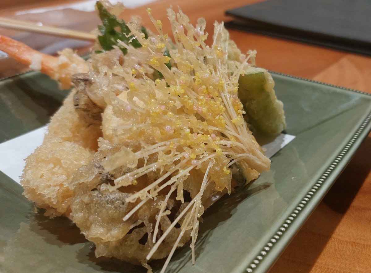 weezer1125's tweet photo. 今年入って薄々気付いてたけど、焼酎が飲めなくなっている。きつっ！ってなるし、目がまわっちゃう。悲しい。水割りなら飲めるのかな。酔いやすくなったし、酔い方も前と違うし、体質が変わった気がするなぁ。 https://t.co/Jdgb448uCv