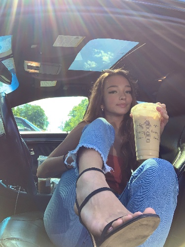 PayElizaa's tweet photo. I just received Coffee from A via Throne. Thank you! https://t.co/lrdMiumvUN #Wishlist #throne https://t.co/zILgxHStKL