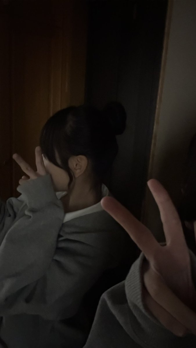 mojeuy's tweet photo. 誰かお話したいです
 #高二 #チア部 #ちん凸 https://t.co/5qUN5UQ8Ad
