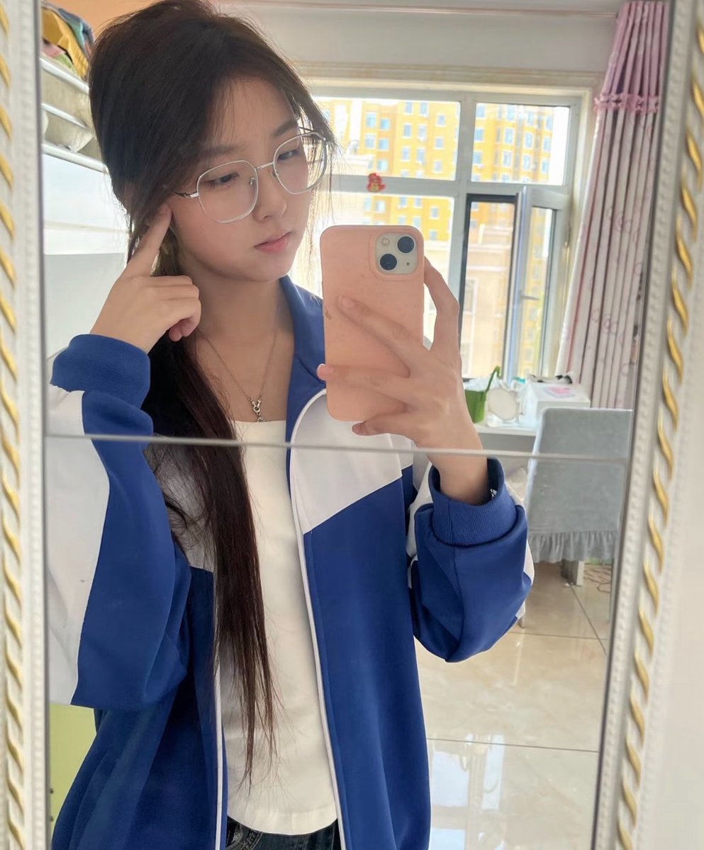 susan19fa1's tweet photo. 有男生要来锐评我15的福嘛🥺                                                               

刚下完课 午休时间来X发泄了                    

流言11 我真发😀 https://t.co/sseCWiP4wz