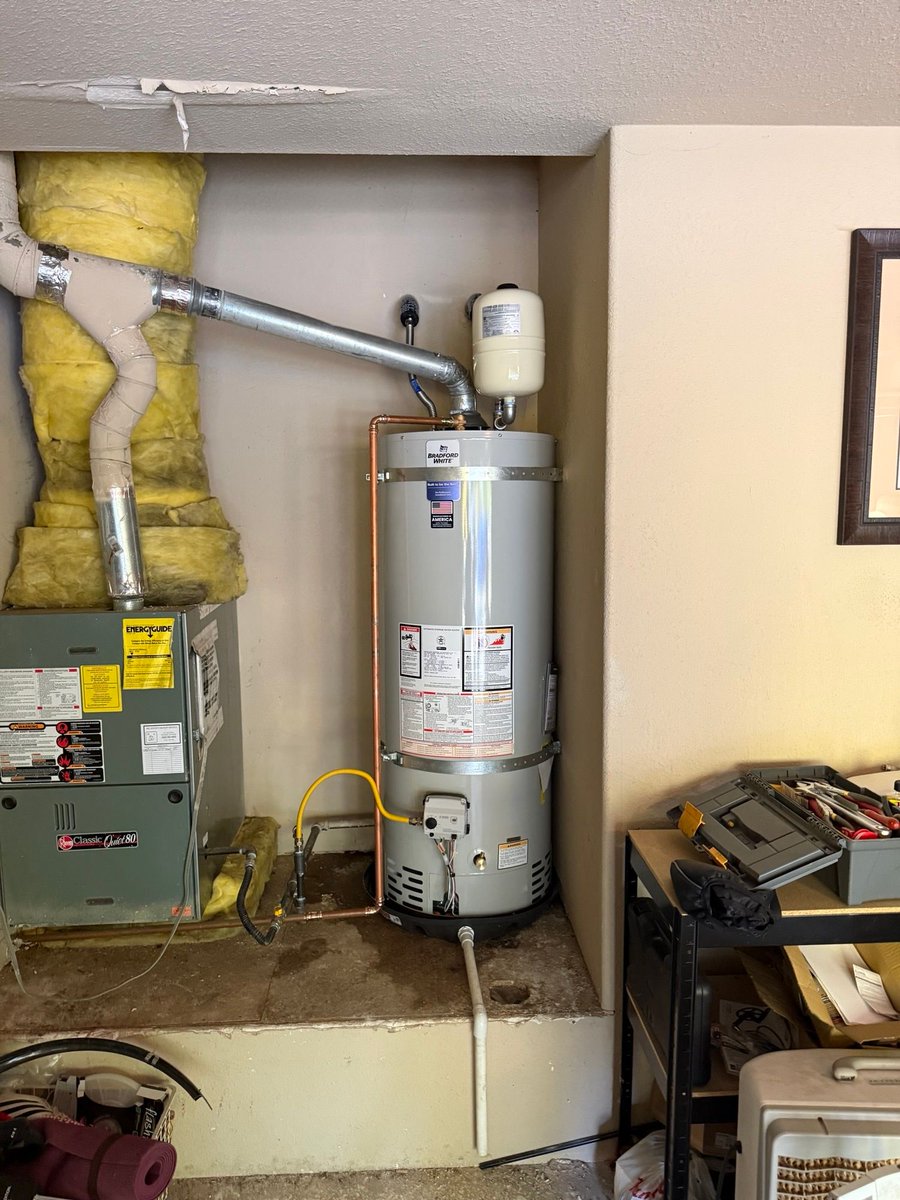 TCWaterHeaters's tweet photo. Proactive replacement of your system is a great option. It makes your down time minimal and in this case winters are more severe. Great planning! #TCWH #TriCountyWaterHeaters #BradfordWhite #HighAltitude ￼ https://t.co/lsz1XFA1NZ