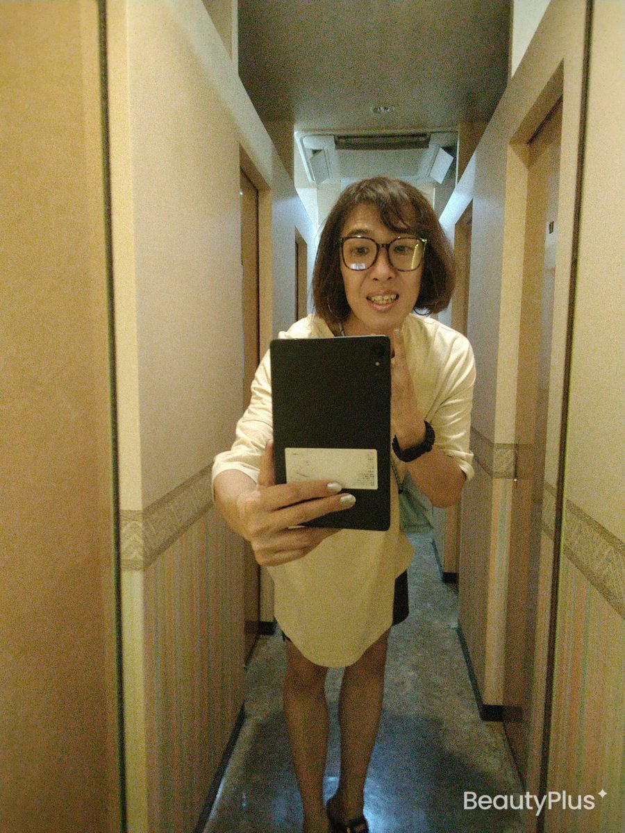 haruka2sugimoto's tweet photo. 今日は池袋に遊びに行ってきました🎵

ミニスカが似合う街ですね✨ https://t.co/lLDynaAmXI