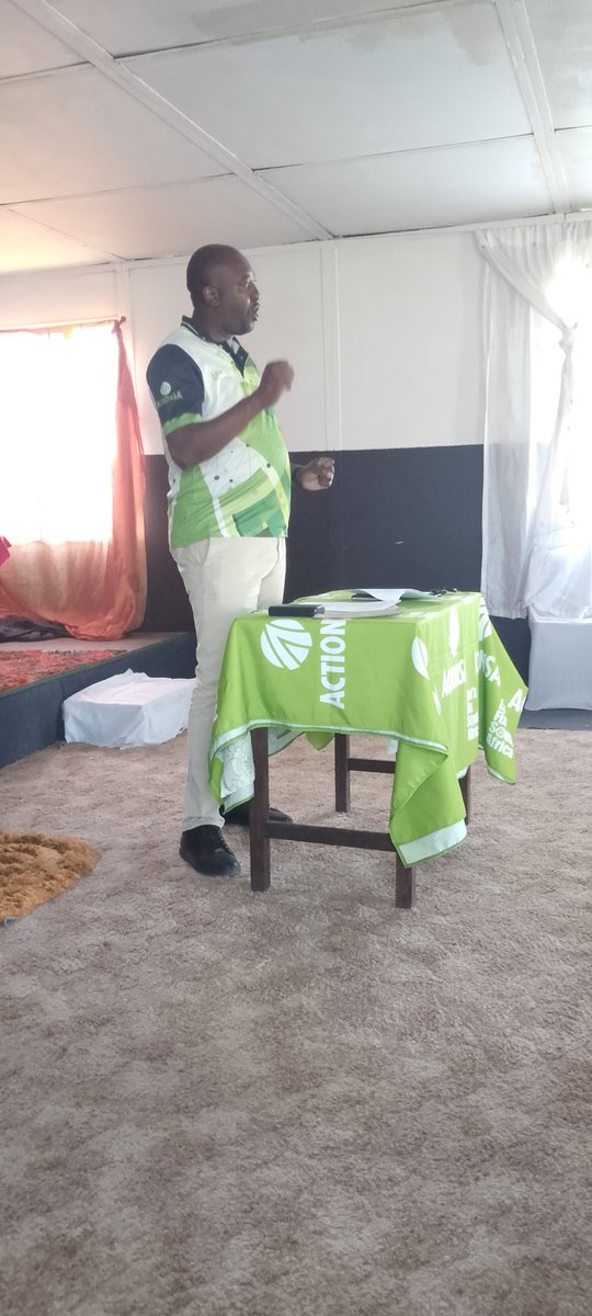 SedibengActions's tweet photo. Emfuleni ward 3,8 IEC training taking place in boipatong conducted by @Oupa35181217 @Funzi_Ngobeni @EvelynMondlana https://t.co/qj33NCwBnk