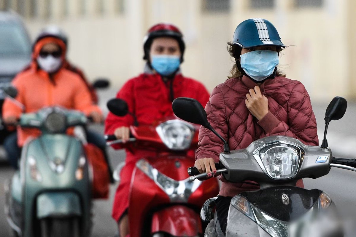 Chinnchaaa890's tweet photo. 🧣 Xuất hiện hơn 50 kỷ lục nắng nóng, miền Bắc đón mùa đông rất ấm 😬 https://t.co/Sx3C7x67j4