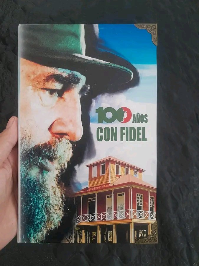 Yirlemaisi's tweet photo. Fidel Castro, una de las figuras más influyente de la historia de Cuba.
#100AñosConFidel https://t.co/UKynprfBEh