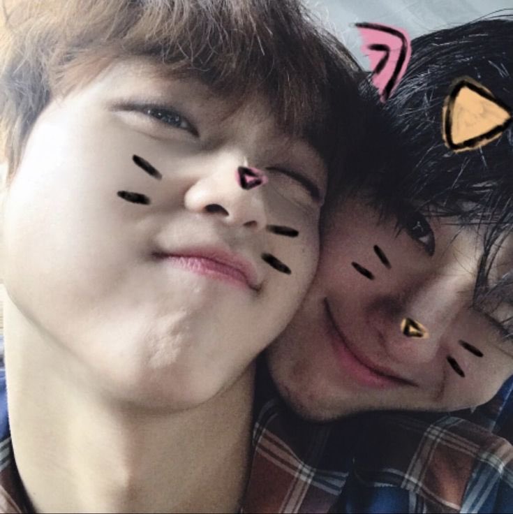 feellike_woodz's tweet photo. 울음나엄 https://t.co/0BKHyFztUZ