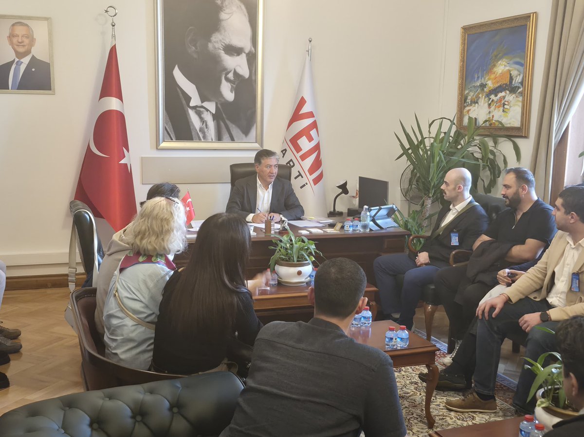 muratemir_dr's tweet photo. Gazi Meclis’imizde, Cumhuriyet tarihinin en büyük finansal soygunlarından birinin mağdurlarını, birikimleri buharlaşan vatandaşlarımızı ağırladık.

Yatırımcının hakkını, Saray'ın takdirine ve soyguncunun insafına bırakmayacağız. https://t.co/CuXF6izoXD