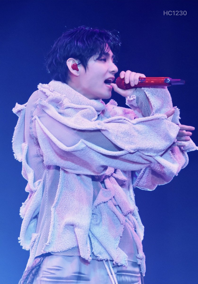HC1230v's tweet photo. 20261010 LIMA day3

#V_WORLDTOUR_ARIRANG_PERU_D3
#KIMTAEHYUNG_WORLDTOUR_ARIRANG https://t.co/ywxUnnIXoM