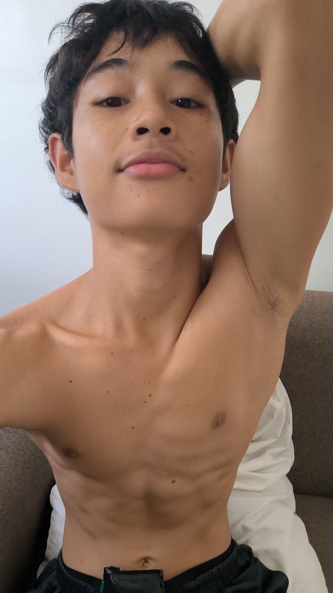 rubyfikes's tweet photo. ang sarap ni bagets 

https://t.co/P6UyCVDR4m https://t.co/5eMgx0xAJJ