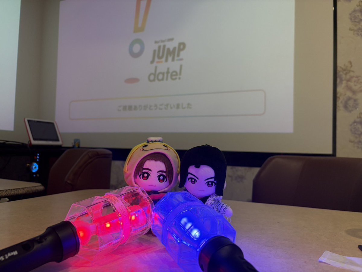 ememk222's tweet photo. そして今日は相方ちゃんと配信鑑賞会だった🥰JUMPdate全滅でめちゃくちゃ萎えてたけど、結果配信でもとても楽しめた💓
ところで山田くん眉毛濃くない？？？笑 https://t.co/u44SualyoK