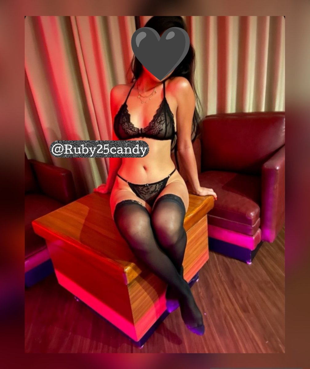 Ruby25candy's tweet photo. Hola 🖤

Yo soy Ruby ✨

Déjate consentir por mi! 🥰

Soy súper complaciente! 🔥 https://t.co/3n8Z4nbPHF