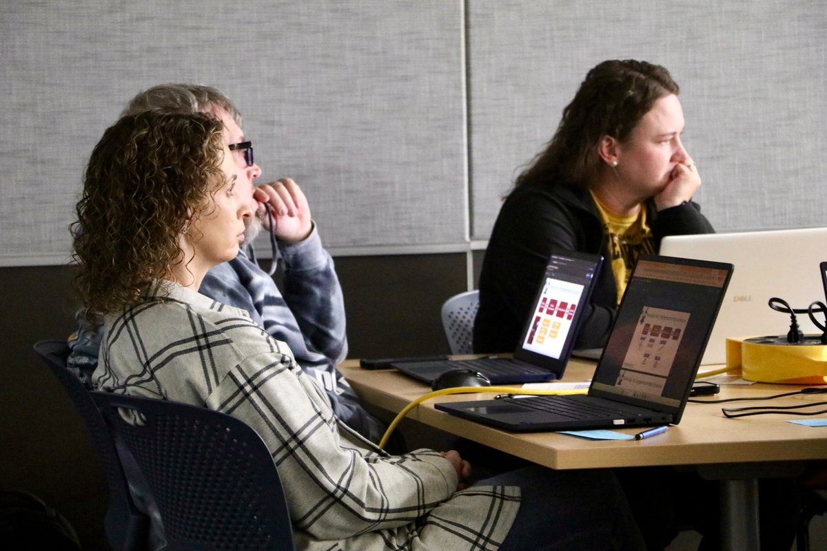GrantWoodAEA's tweet photo. Last week, GWAEA School Counselor Consultant Aimee Hospodarsky led a School Counselor Network! Counselors assessed their programs, identified areas for growth, and developed action plans to strengthen their programs and better support students. https://t.co/l7uKETXm3x