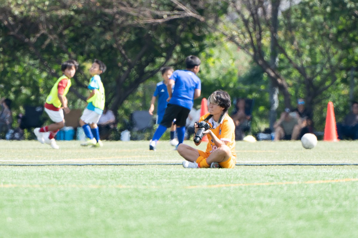 atani's tweet photo. 福岡市医師会サッカー大会にアンクラスの選手登場！

守護神・熊澤選手が得点王に...！？
ゴールゲッター いちご選手が守護神...！？
玉城選手が...カメラマン...！？

今週末10/18(日)はホーム最終戦！宇美町総合スポーツ公園に12時キックオフ！

#アンクラス https://t.co/pfjJCzPNRm
