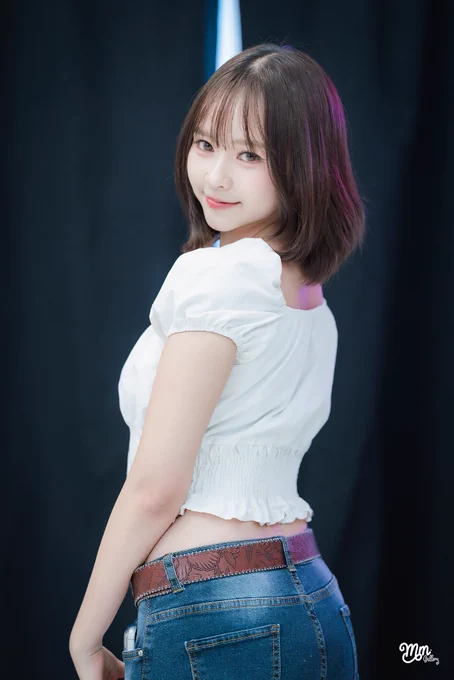Image from MM Gallery (@MMGallery48)