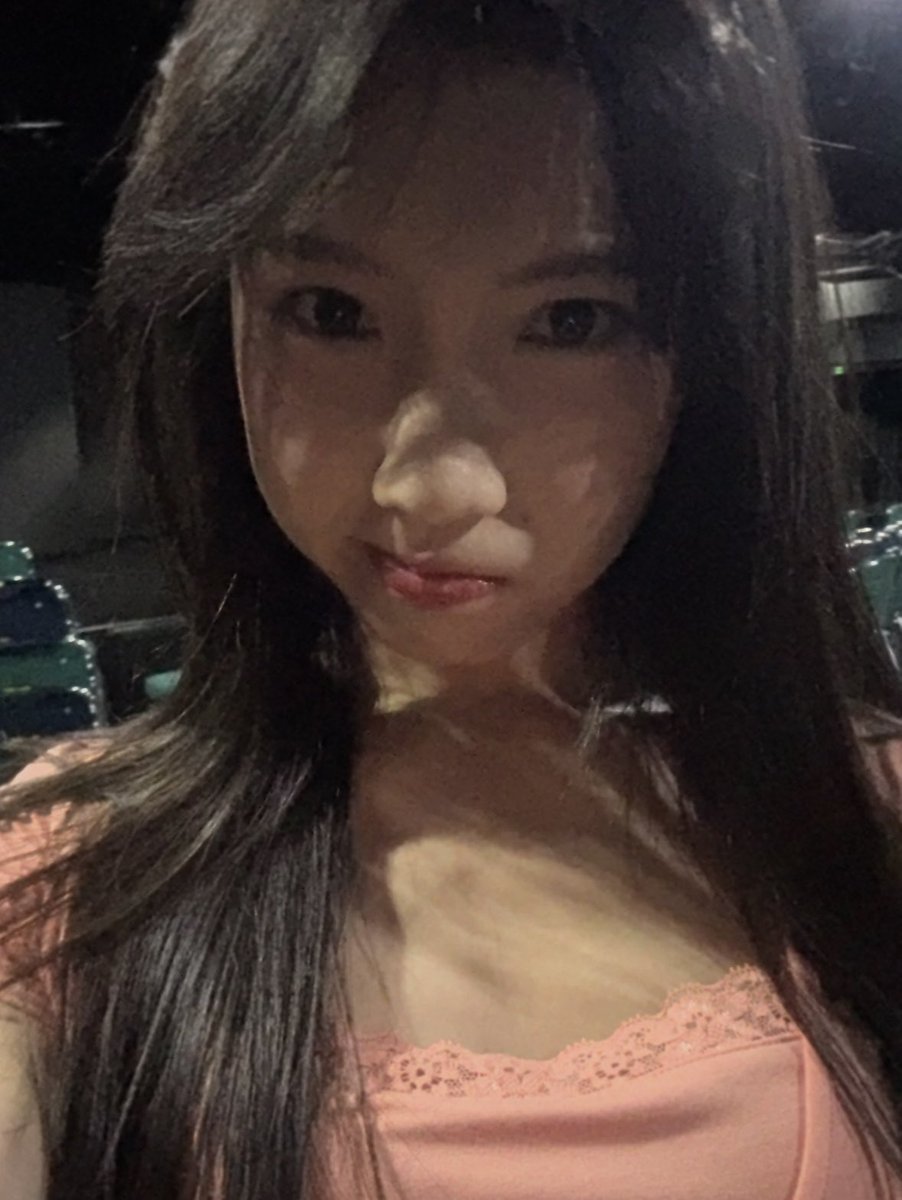 JE_JemimaJKT48's tweet photo. #JemiMonday https://t.co/FtoeElWiwf