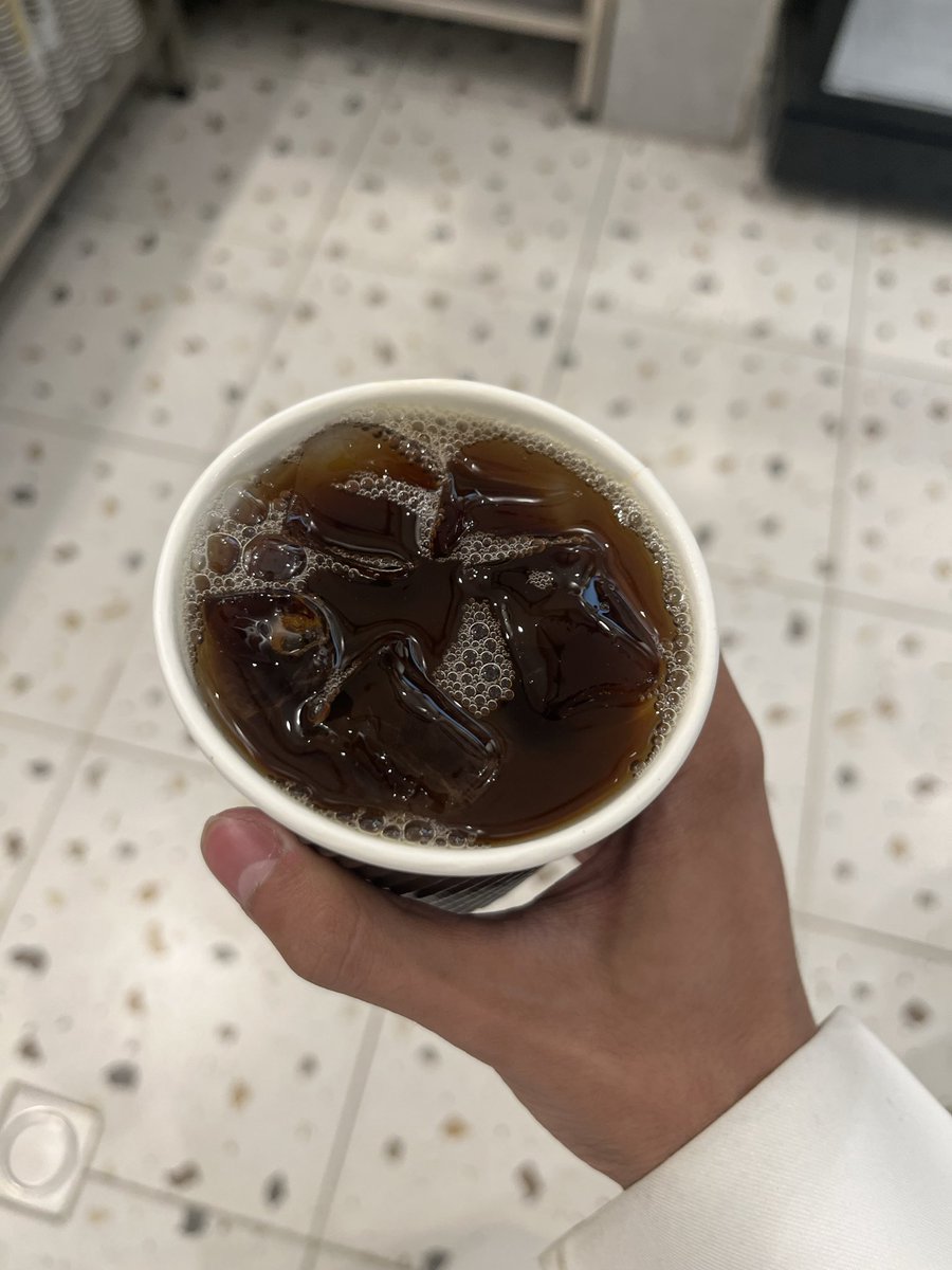 RawafAlshehri's tweet photo. حياكم الله في الكوفي حقي موقعه بمكة بالراشديه شارع الصحابة تنوروني الله يحييكم🤍
#قهوة #مساء_الخـير #مكه_المكرمة https://t.co/jab5Z7IcF6