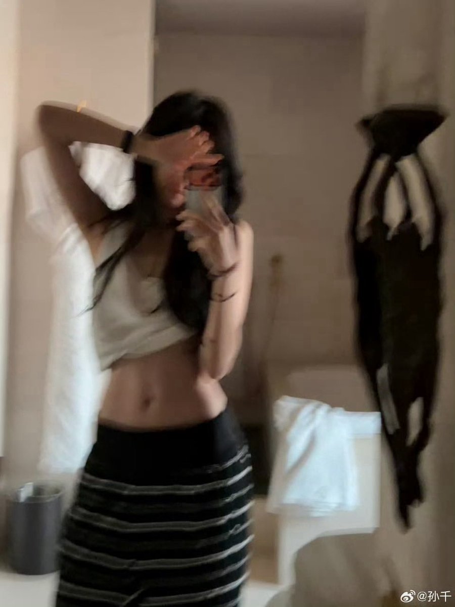 Risakimrisa's tweet photo. หุ่นในฝันของจริง และเป็นฝันที่ไม่อยากจะตื่นด้วย คือหุ่นโครตสวยย ดู healthy มากๆ นี่หลงรักยัยน้องแบบโงหัวไม่ขึ้นแล้วตอนนี้ 🫠

— #SunQian https://t.co/aYgvNF48j3