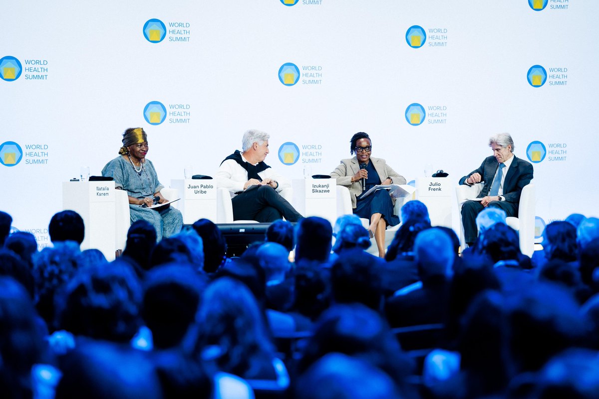 EmbaMexAle's tweet photo. México presente en #WHS2026 con el Emb. Francisco Quiroga. @The Lancet introduce reporte sobre 17 amenazas interconectadas para la salud y @Dr.Tedros, Director General @WHO participa en este espacio clave para impulsar cooperación internacional en salud, ciencia e innovación. https://t.co/WLR3tCFw28