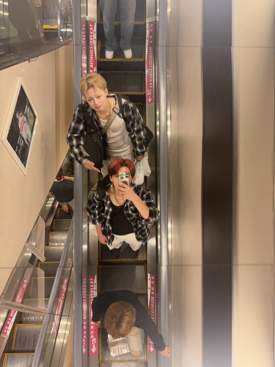 kensho150929's tweet photo. 本日もライブありがとうございました！！
久々のmagnet明るい時間帯からだったけど一緒に騒げて楽しかったよー！😊
ハンパないみんなもうしっかり踊れてるのすごーい👏

10月もあっという間に終わるからひとつひとつのライブをしっかりと楽しんでこかー！
#SAWAGE https://t.co/idGnPu1Qxd