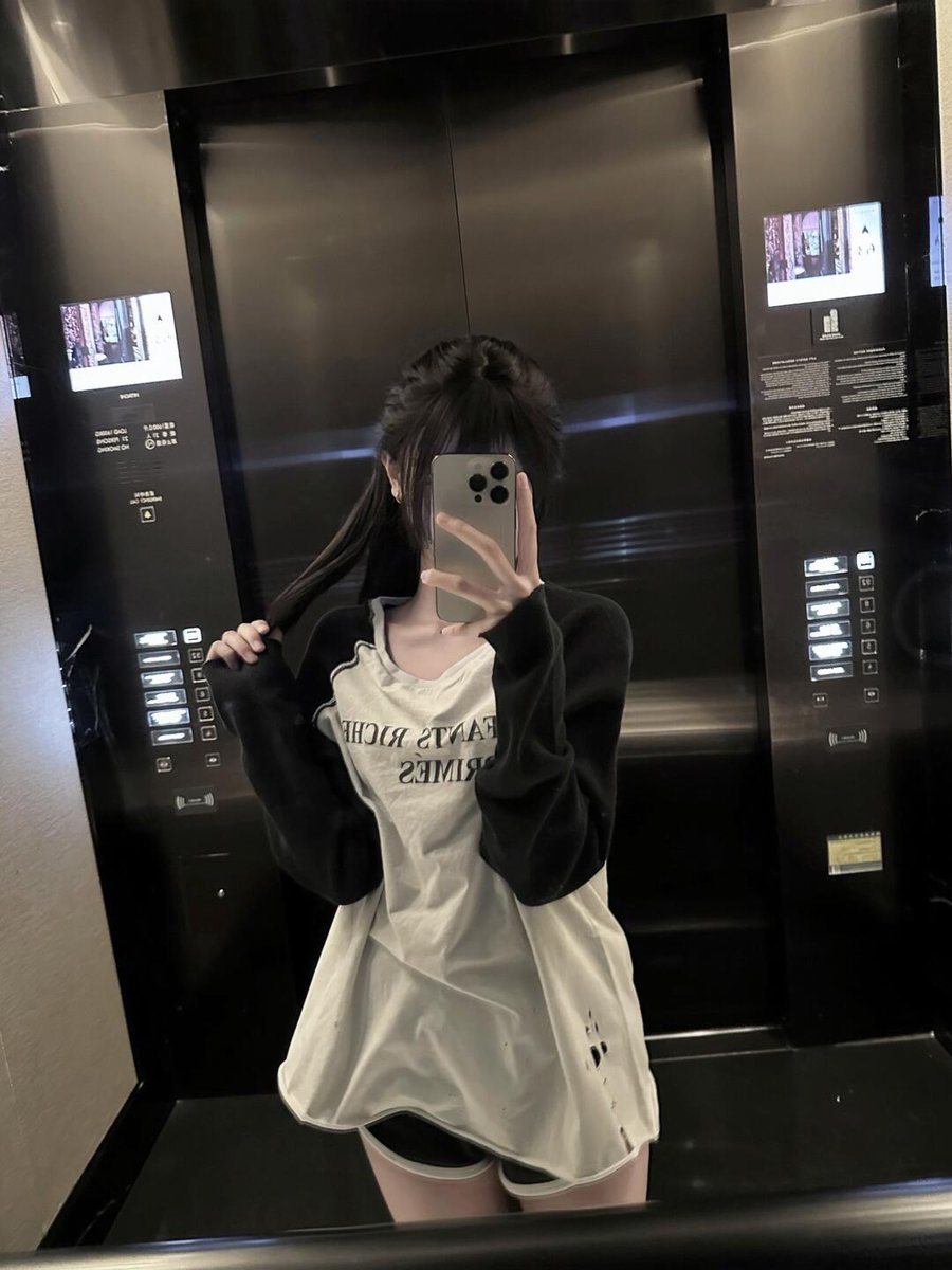 mattexnb's tweet photo. バカで素直な看護師なら彼女候補に入りますか？？
はい か いいえ で教えてください！☹ https://t.co/MfBjUNLO9K