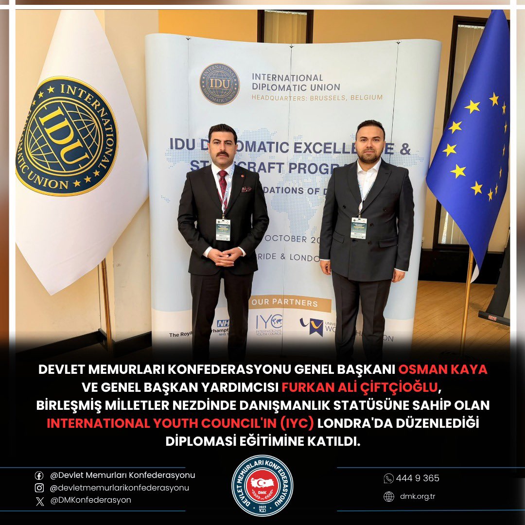 DMKonfederasyon's tweet photo. Devlet Memurları Konfederasyonu Uluslararası Arenada

Genel Başkanımız Osman Kaya ve Genel Başkan Yardımcımız Furkan Ali Çiftçioğlu, Birleşmiş Milletler nezdinde danışmanlık statüsüne sahip International Youth Council (IYC) tarafından düzenlenen “Diplomatic Excellence & Statecraft Programme – 1. Seviye” programına katılarak İngiltere’de Türkiye’yi temsil ediyor.

12-16 Ekim 2026 tarihleri arasında Cambridge ve Londra’da gerçekleşen programda; Cambridge Union’da ustalık dersleri, diplomatik simülasyonlar, protokol ve yazışma atölyelerinin yanı sıra büyükelçilik ve Commonwealth Sekretaryası ziyaretleri yer alıyor.

Genel Başkanımız Osman Kaya, Türkiye’de başlattığımız yeni nesil sendikacılık anlayışını uluslararası diplomasinin merkezlerinden birinde temsil etmenin gururunu yaşadıklarını belirterek genç kamu çalışanlarının sesini uluslararası platformlara taşımaya devam edeceklerini ifade etti.

Ülkemizi temsil etmenin gururunu yaşıyoruz.