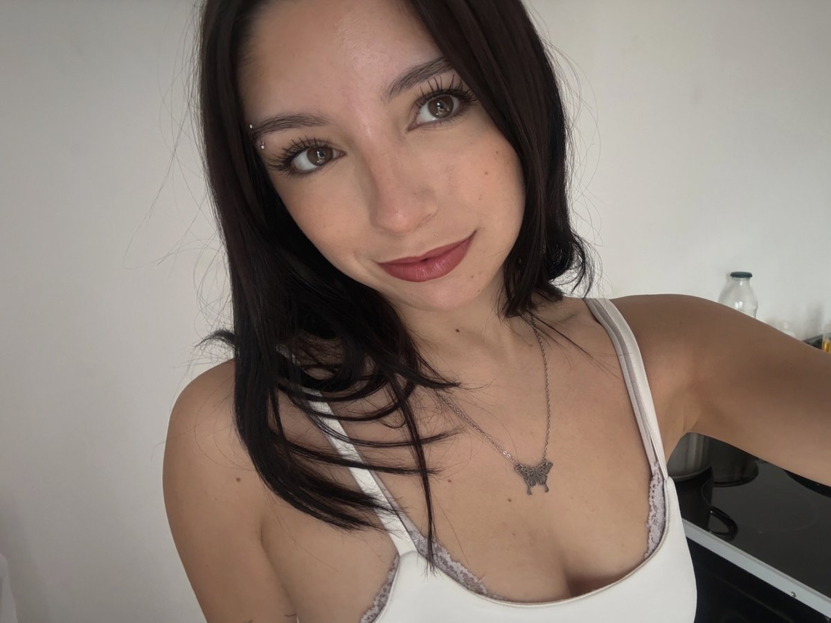 moonkitty76's tweet photo. my full-time job is looking cute and spiraling at 3am 😭 https://t.co/xpRLk2aUR5