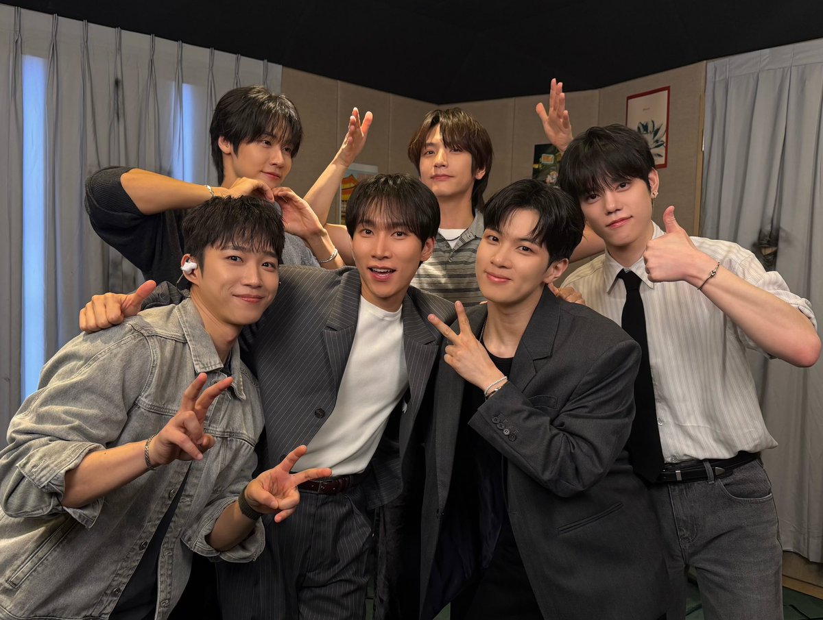 NFlyingofficial's tweet photo. #서은광 #SEOEUNKWANG 선배님 맘속 꺼지지 못할 불씨처럼🕯️
 
⚡ https://t.co/LqJQc9Lqlp
⚡ https://t.co/t58RmSe622
 
#NFlying #엔플라잉 #잔불 https://t.co/tsBqMVbGqV