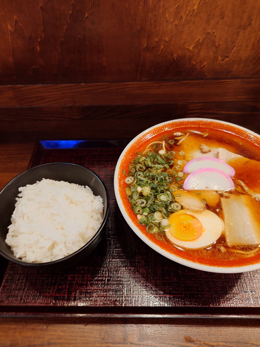 _KEI_777's tweet photo. 結局、連休は毎日麻雀🀄️して、ラーメン🍜食べて終わったな🥹最高だった。明日から仕事とか考えられないな、、、

#現実逃避
#倉敷麻雀
#倉敷ラーメン
#連休明け https://t.co/6qW7wPAmG5