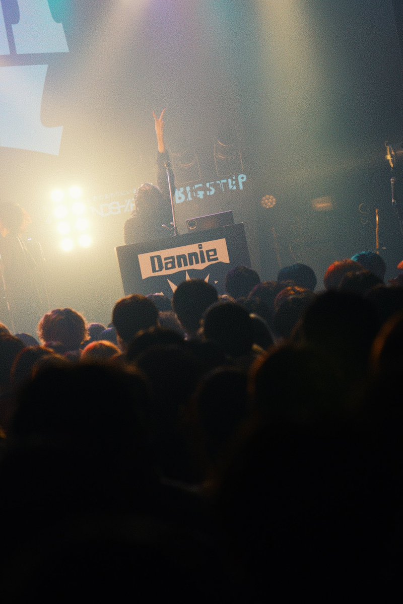 DannieMay_info's tweet photo. #MINAMIWHEEL2026 

【SETLIST】

ダンシングマニア
色欲
BAD遺伝子
アストロビート
ぐーぐーぐー
DAME DAME
未完成婚姻論
ネガティヴジャンキー

#DannieMay https://t.co/1ysquUczG4