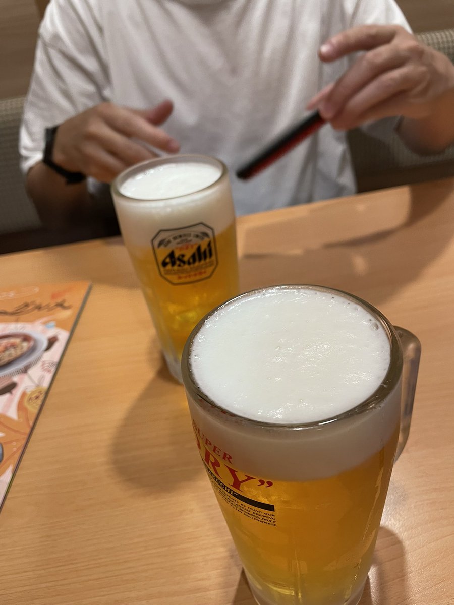 pacu0901's tweet photo. 3連休最終日ー
よく飲んで食べて、久々に活動的な3連休でした🫰
#あんかけパスタ
#ビール
#乾杯
#ガスト https://t.co/hKs7OECXWC